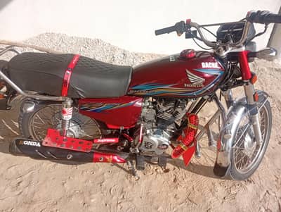 125 ok condition new tyres with clean goods