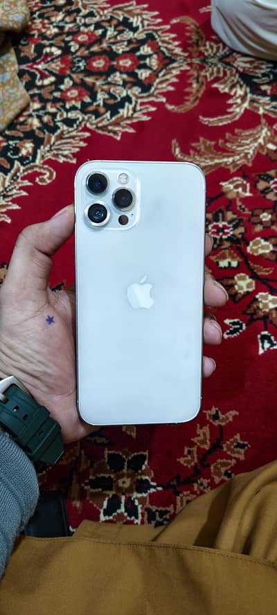 12 pro max 256 gb jv camera 1x blur Baki condition 10 by 9