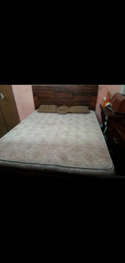 Double Bed, Dressing, Metress