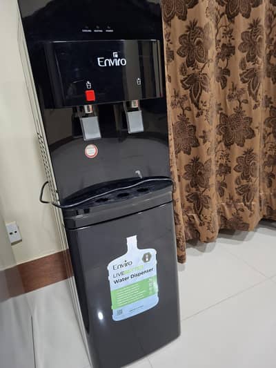 Enviro water dispenser 10/10 condition just like new