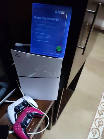 PS5 SLIM. 1TB. Disc Version. Japan. 1 Extra Orignal Controller.