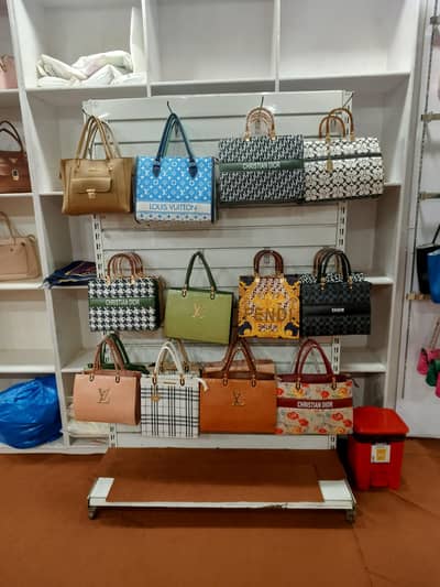 China iron hanging stand for different products