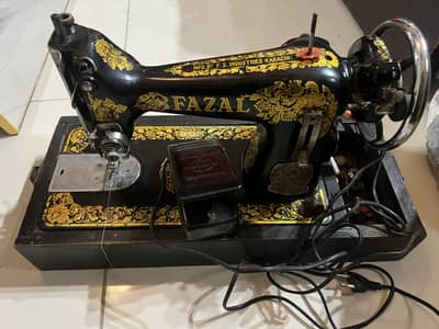 Electronic sewing machine