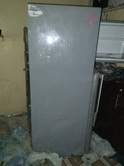 DAWLANCE REFRIGERATOR