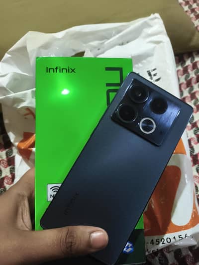 infnix not 40 8 256gb
