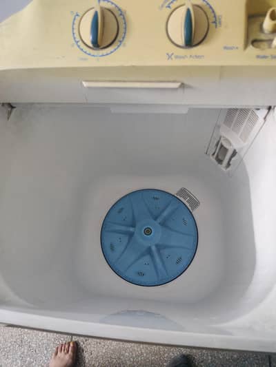 Dawlance semi automatic Washing machine