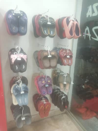 calza multi brand shoes market