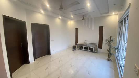 10 Marla House For Rent In DHA Rahbar