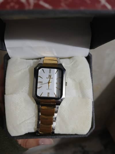 REWARDS MEN WATCH FOR URGENT SALE