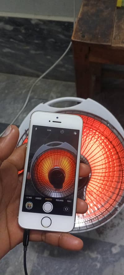 I phone 5s non pta urgently seel