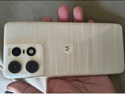 Moto edge 50 Pro 12 ram 512 room