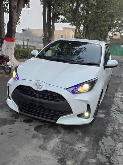 Toyota yaris (G) 1.0 2025/Z/S/L/XS/X/Vitz/Aqua/Raize/C-HR/LED/Hybrid