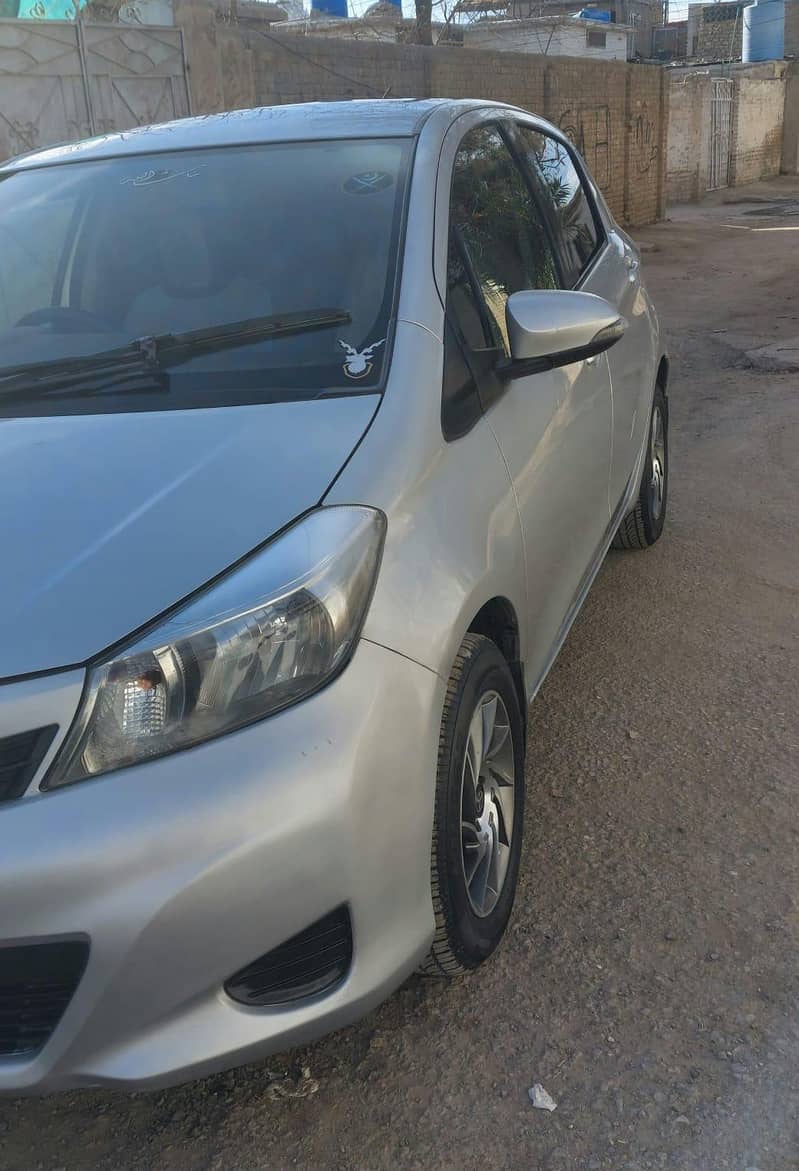 Vitz 2011 Model 1000cc 4