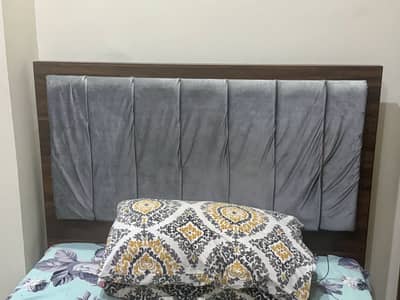 3 pcs bedroom set for sale