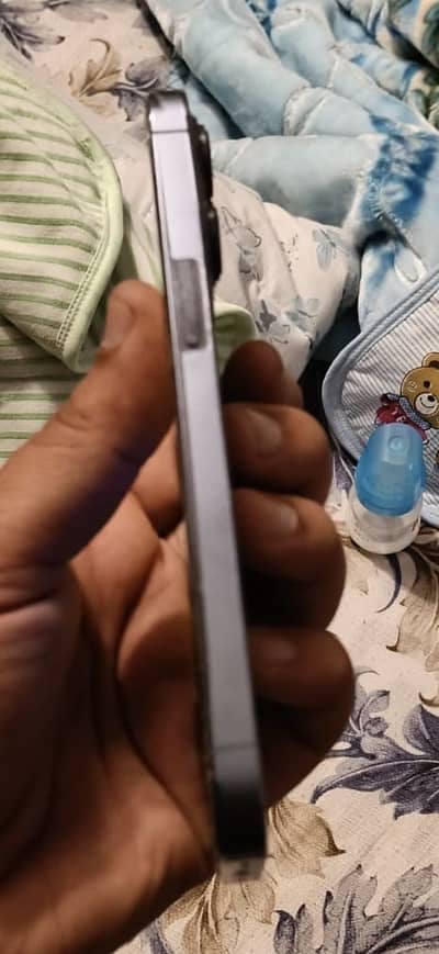 13 pro factory unlock