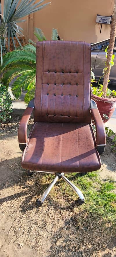 leather computer chair
