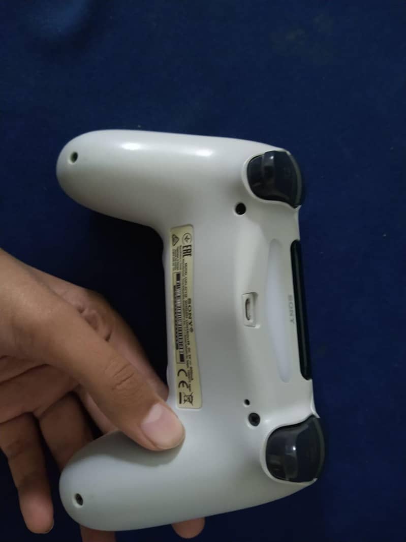 PS4 Controller 2
