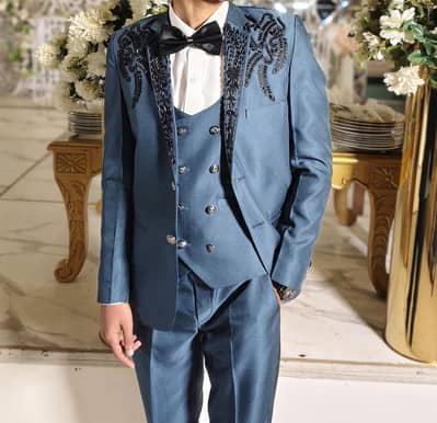 3 piece Pent Coat in new Condition.