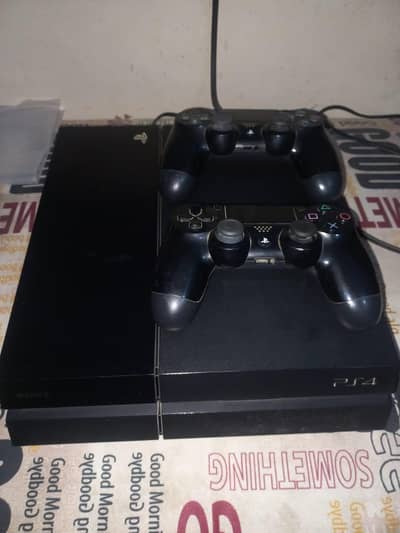 Playstation 4 Jailbreak (512GB) with x2 Original Controllers