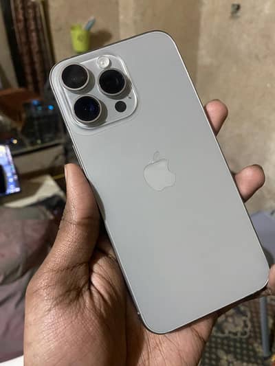 iPhone 15 Pro Max byps