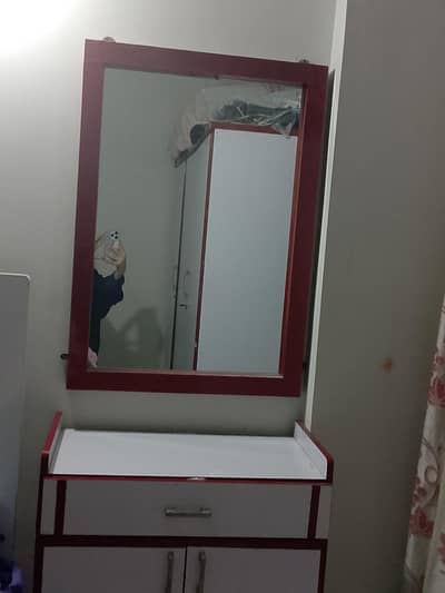 dressing table mirror with drawer