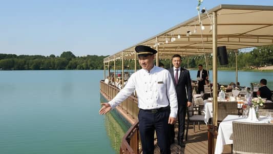 Dinner Pontoon Boat for Sale