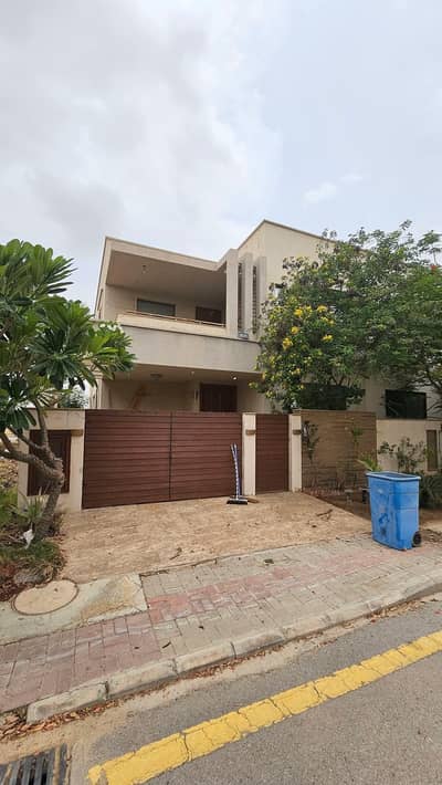 Precinct 1 272sq. y 3 beds fully furnished upper portion available for rent 03135549217