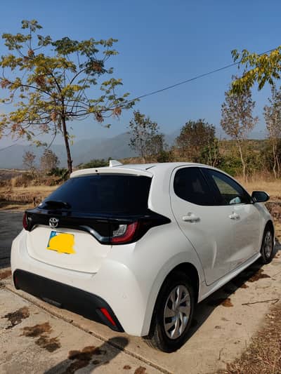 Im selling toyotta yaris hatch back 2021 model 2024 import rigistrd
