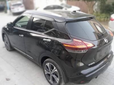 nissan kicks 2020