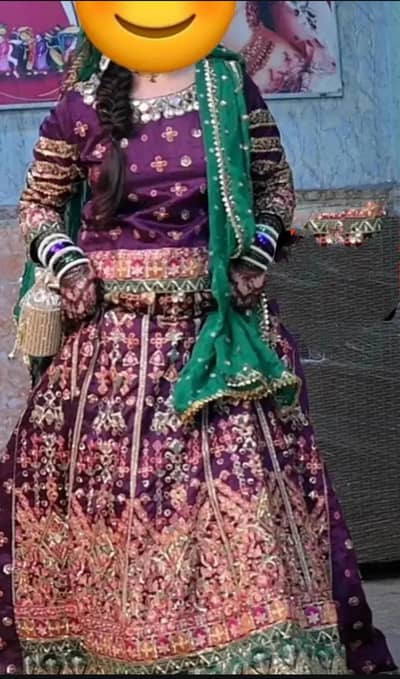 Mehndi lehnga