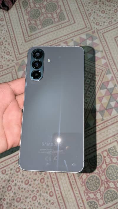 samsung a 56 8 256 all ok 10 by 10 phone ha exchange posibal