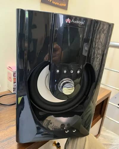 HEAVY DUTY HOME THEATRE RB 95 2.1 CHANNEL NFC