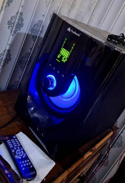 HEAVY DUTY HOME THEATRE RB 95 2.1 CHANNEL NFC