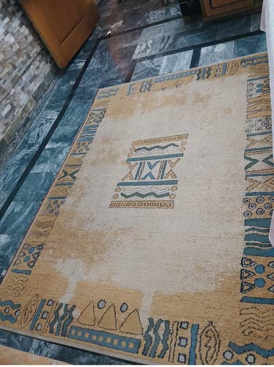 Used rug in a good condition