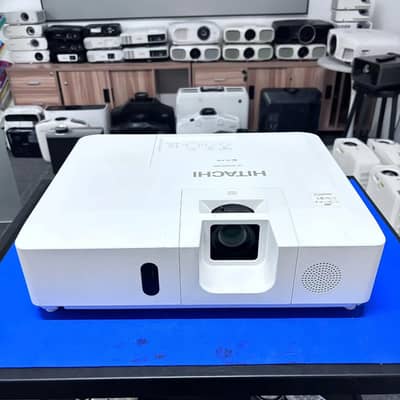 WE HAVE ALL KINDS OF PROJECTORS AVAILBLE IN DUBAI IMPORT 03152965654