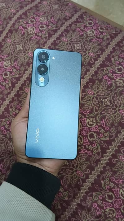 vivo y04 just 1 month used