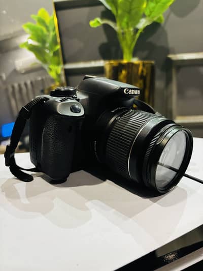 Canon EOS 700D DSLR Camera