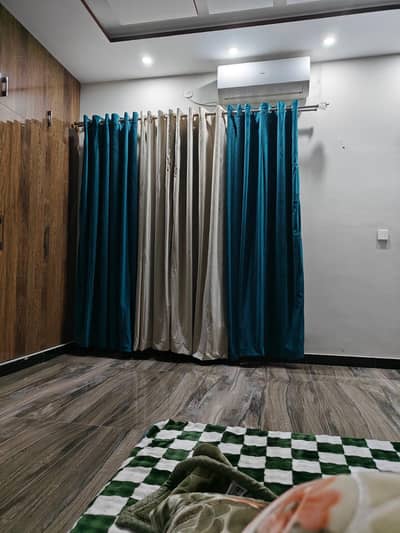 selling Velvet curtain 2 pirce