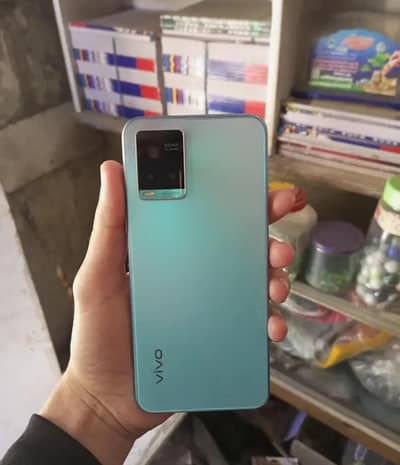 EXCHANGE POSSIBLE    VIVO Y33S.  8/128GB.