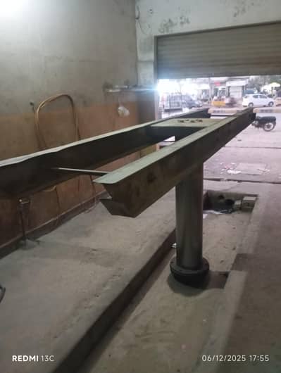Car Lift available for sale 6.5 Ton