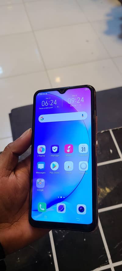 vivoy17 8gb 256gb orignal uae stock dual sim approved