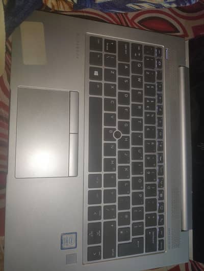 HP Elite book 830 G5