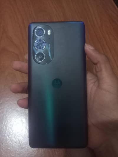 Moto Edge 30 pro 8/512 Non, Only Wireless 15w charging