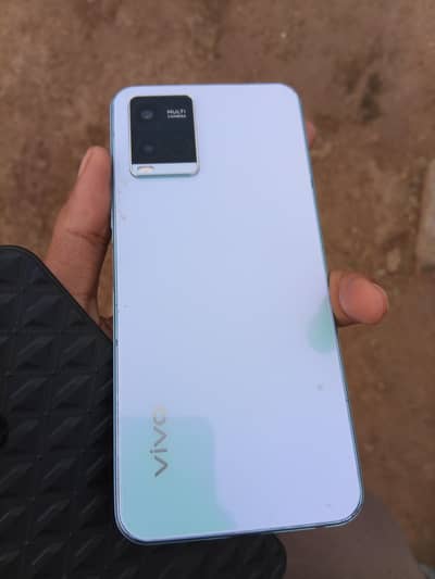Vivo y21 best mobile hai Thora used hai Baki Oky hai har chiz