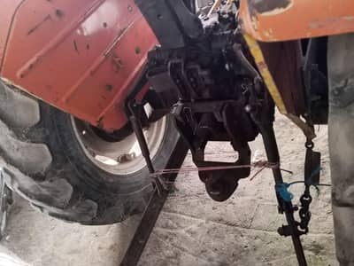 Used Holland tractor 2010 Model