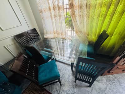 Elegant 6-Seater Glass Top Dining Table Set – Excellent Condition