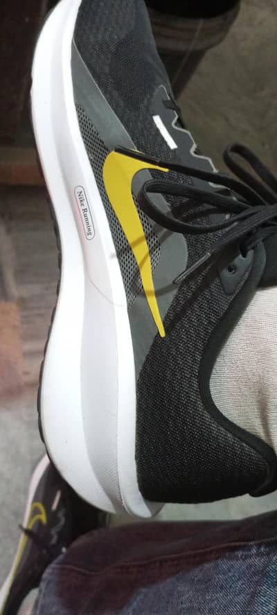 nike downshifter 13 contact 03008757889