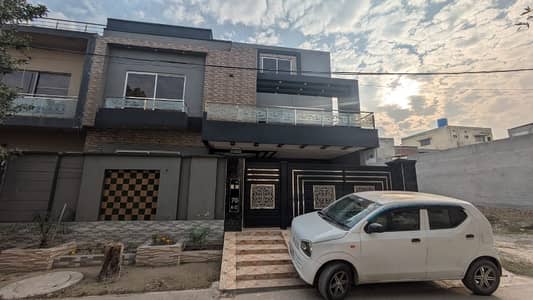 9.5 Marla Double Storey House Available In Nashman Iqbal Phase 2