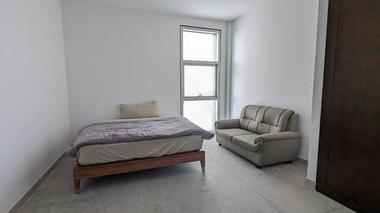 FOR RENT 1001 sqft Semi Furnished 1 Bed Apartment Constitution Avenue