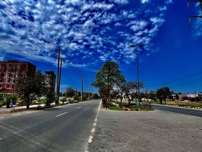 On Excellent Location Commercial Plot Sized 40 Marla Is Available For sale In Jubilee Town - Block C